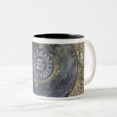 Eine Landmine mit Simulation Zweifarbige Tasse (VorderseiteRechts)