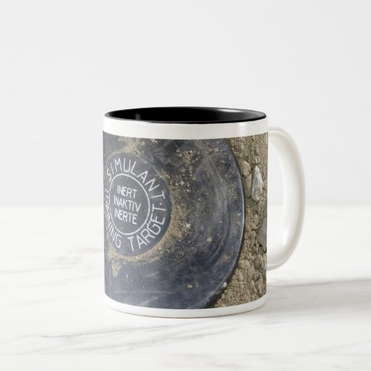 Eine Landmine mit Simulation Zweifarbige Tasse (VorderseiteRechts)