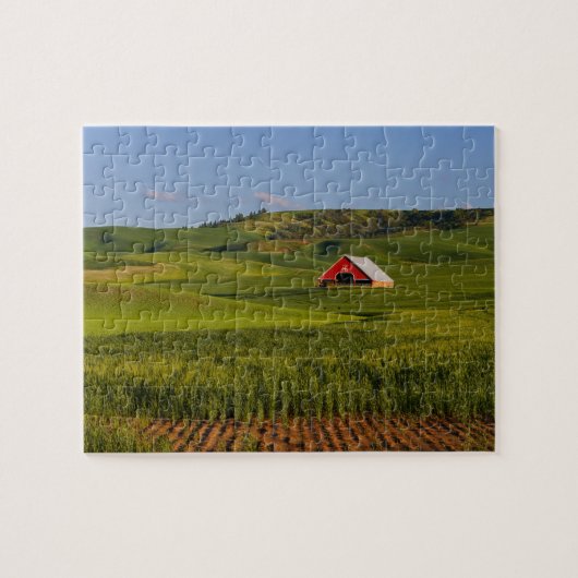 Eine landschaftliche Ansicht einer Scheune in Puzzle (Horizontal)