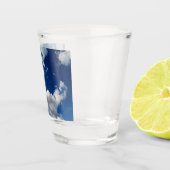 Eine lange weiche Wolke Schnapsglas (Rechts)