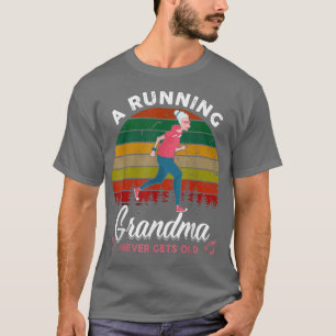 Eine laufende Oma wird nie alt Vintage-Läufer Mu T-Shirt