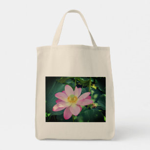 Eine lebendige Lotus-Blume Tragetasche