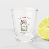 Eine letzte Brust | Pickle-Themed Bachelorette Schnapsglas (Vorderseite)