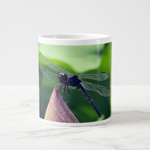Eine Libelle Jumbo-Tasse