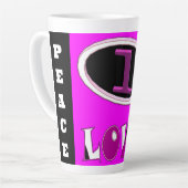 Eine Liebe brüchig rosa sagt es laut Milchtasse (Linke Ecke)