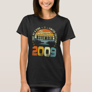 Eine limitierte Auflage Phantastisch seit Novemb T-Shirt