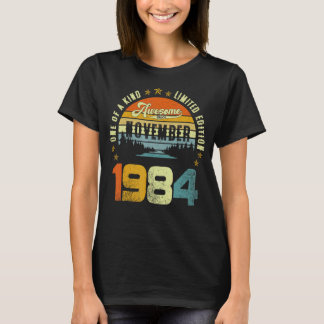 Eine limitierte Auflage Phantastisch seit Novemb T-Shirt