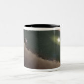 Eine Lücke in einem protoplanetären oder planetenb Zweifarbige Tasse (Mittel)