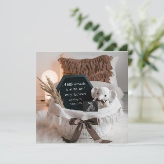 Eine minimale geschlechtsneutrale Schwangerschafts Einladung (Stehend Vorderseite)