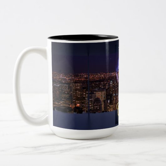 Eine mit der Wolf NYC-Tasse Zweifarbige Tasse (Links)