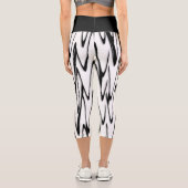 Eine moderne Abstrakte Bauweise Capri Leggings (Rückseite)