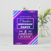 Eine moderne Geburtstagsfeier Begleitkarte (Stehend Vorderseite)