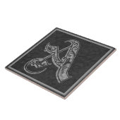 Eine Monogramm-Keramik "Royal Gray Stone" Fliese (Seite)