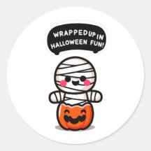 Eine Mummie in einem Kürbis 