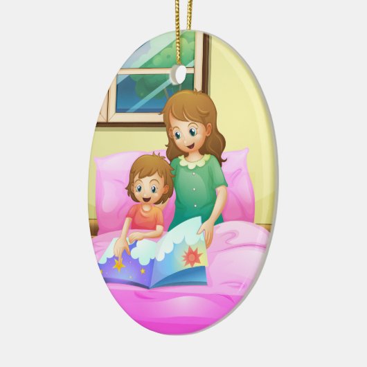 Eine Mutterlesung mit ihrer Tochter Keramik Ornament (Links)