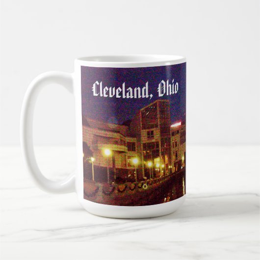 EINE NACHT IN DER Tasse VON CLEVELAND (Links)