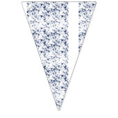 Eine nahe Hydrangea zeigt ihr zartes p Wimpelkette (Erste Fahne)