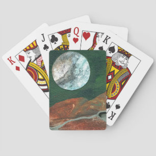 Eine nahe Sicht auf Fantasiewelten und ihre Monde Spielkarten