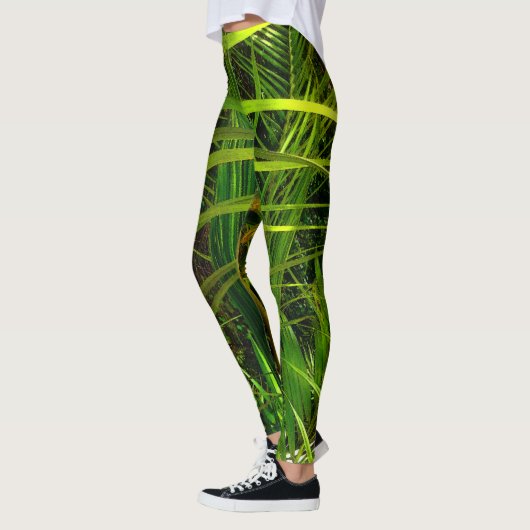 Eine neue Palmfront Leggings (Links)