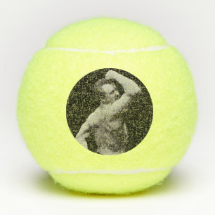 Eine neue Pose von StrongMen Eugen Sandow Bodybuil Tennisbälle