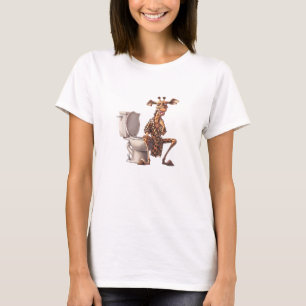 Eine Niedliche Giraffe in Pajamas auf einer Toilet T-Shirt