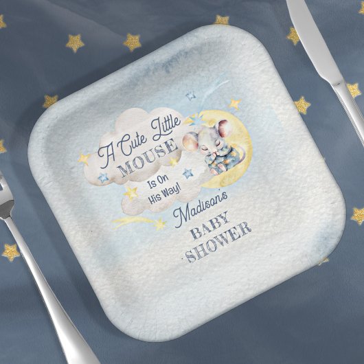 Eine Niedliche kleine Maus ist unterwegs Kinderdus Pappteller