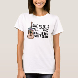 Eine Note braucht es, um sich in eine Gitarre zu v T-Shirt