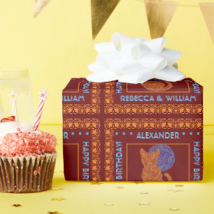 Eine orangefarbene Katze und die Mondkruste sind P Geschenkpapier