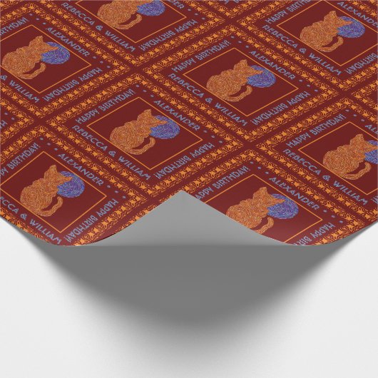 Eine orangefarbene Katze und die Mondkruste sind P Geschenkpapier (Ecke)