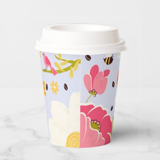 eine Papiertasse mit Fuchs Pappbecher (Rechts)