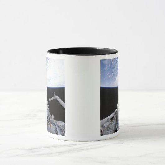 Eine partielle Ansicht des Tranquility-Knotens Tasse (Zentrum)