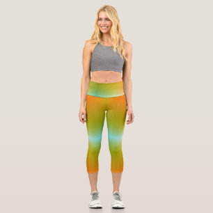 Eine Person, die lebendige Leggings mit einem Farb