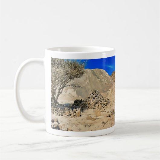 Eine raue, trockene Landschaft Kaffeetasse (Links)