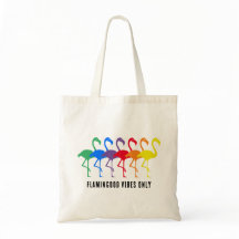 Eine Regenbogenherde von 'flamingo-od vibes only'!