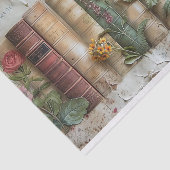 Eine Reihe alter Buchstäbchen mit verzierten Blume Seidenpapier (Ausschnitt)