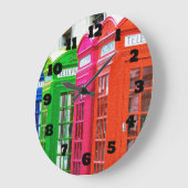 Eine Reihe farbenfroher Telefonboxen Große Wanduhr (Winkel)