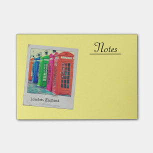 Eine Reihe farbenfroher Telefonboxen Post-it Klebezettel