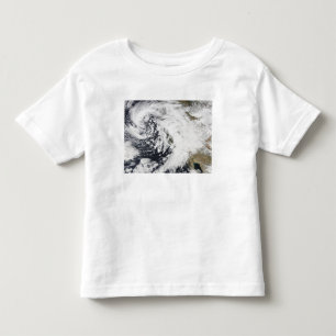 Eine Reihe starke Stürme mit heftigen Winden Kleinkind T-shirt