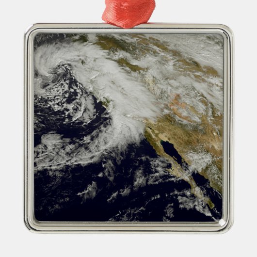 Eine Reihe starker Stürme mit heftigen Winden 2 Silbernes Ornament (Vorne)