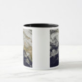 Eine Reihe starker Stürme mit heftigen Winden 2 Tasse (Zentrum)