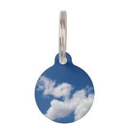 Eine Reihe von Wolken Haustiermarke