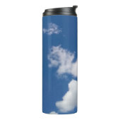 Eine Reihe von Wolken Thermosbecher (Nach links gedreht)