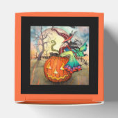 Eine riesige Kürbiskröte-Hexenkatze, Halloween-Lie Geschenkschachtel (Oben)