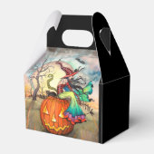 Eine riesige Kürbiskröte mit einem Halloween-Party Geschenkschachtel (Vorderseite)