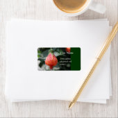 eine rot-aufwärts hängende Blume Adressaufkleber (Insitu)