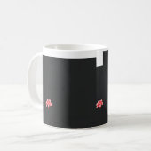 eine rote Blume auf schwarzem Hintergrund Kaffeetasse (Vorderseite Links)