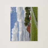 Eine rote Scheune und ein Bauernhof bei Pamona, Puzzle (Vertikal)