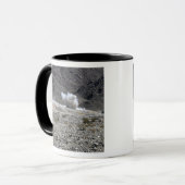 Eine Runde aus einem AT-4-Raketenwerfer Tasse (Vorderseite Links)