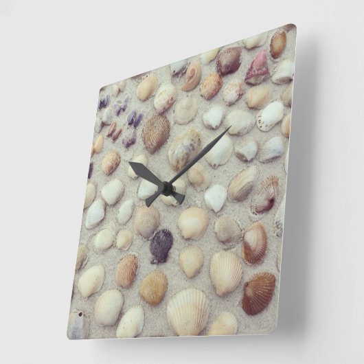 Eine Sammlung Seashells Quadratische Wanduhr (Winkel)