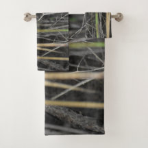 Eine Sammlung von bewaldeten Fluchtwegen